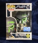 Funko Pop! Aliens vs Predator 1999 Bull Predator Glow Exclusive + Protector