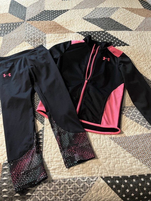 Under Armour 2 Pc Set Jacket And Pants Size 6x