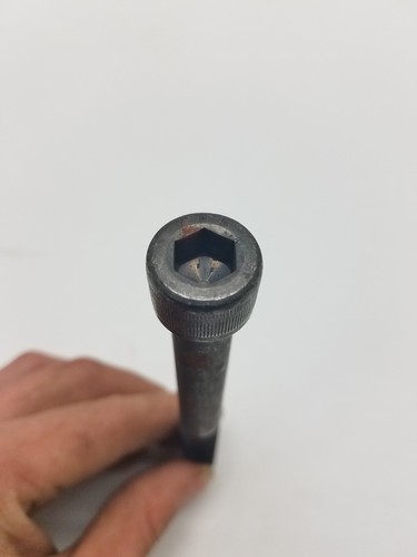 Nordson Bolts 1058448 LOT OF 4 #8026 - Picture 4 of 4