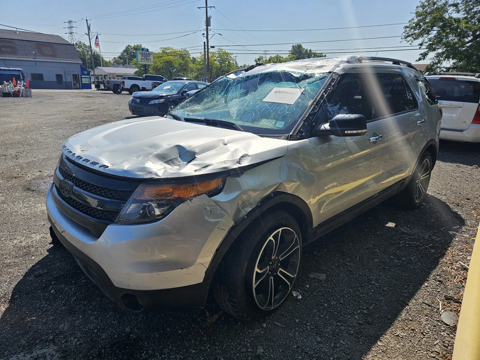 Used Front Left Drive Axle Shaft fits: 2013 Ford Explorer front axle 3.5L w/o tu - Image 2 of 4
