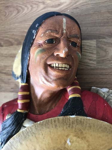 Large BOSSONS Head - CHEYENNE Native American Indian Chalkware Head Wall Plaque - Picture 2 of 7