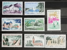 timbre FRANCE 1961 N°1311 au N°1318 MONUMENTS ET SITES"8 valeurs NEUF