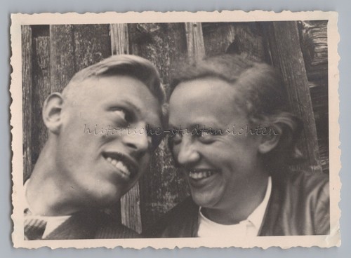 Portrait Frau und Mann - Liebe verliebt Paar - Altes Foto 1930er - Picture 1 of 2