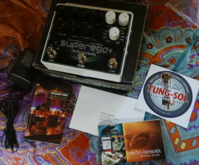 Electro-Harmonix SUPEREGO PLUS Synth Engine/Multi Effect Pedal + **PEDAL ISSUE**