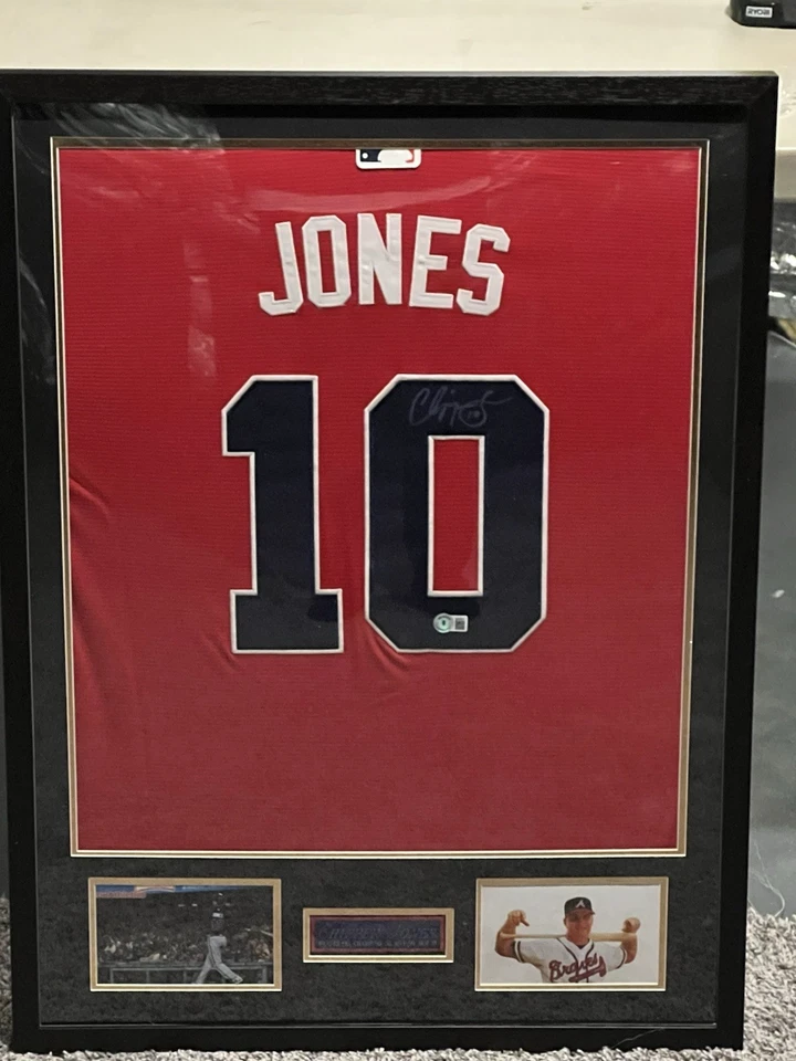 Chipper Jones Atlanta Braves Autographed Signed Framed Jersey W/Beckett COA - Image 2 of 4