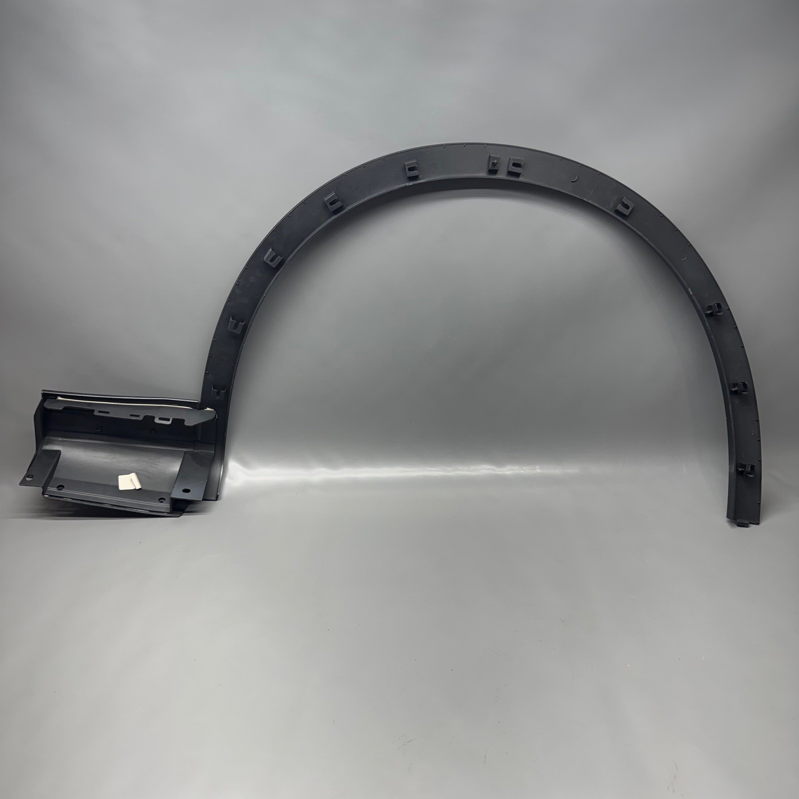 Maserati Levante 2017-2020 Front Left Fender liner P/N 670107410