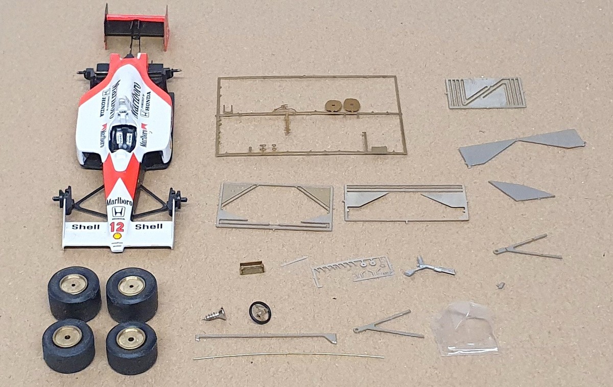 Tameo 1/43 Scale Unbuilt Kit WCT88 - F1 McLaren Honda MP4/4 Ayrton