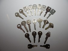 Lot Of 22 Vintage Car Keys Ford Model Ta Gm Studebaker Plymouth Lot Of 22 Vintage Car Keys Ford Model Ta Gm Studebaker Plymouth