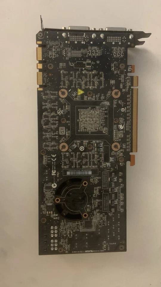 EVGA NVIDIA GeForce GTX 465 1GB GDDR5 SDRAM Foto 2 de 4