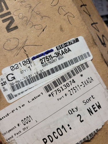 275113KA0A Genuine Nissan Pathfinder 2013-19 Rear AC Climate Control Unit - Picture 3 of 3