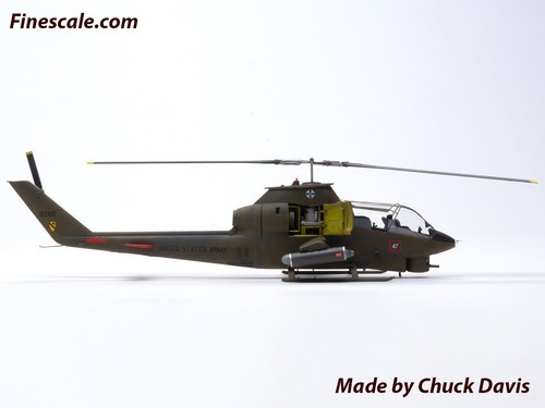 ICM 32060 Scale model kit 1:32 AH-1G Cobra US Attack Helicopter early production - Picture 17 of 24