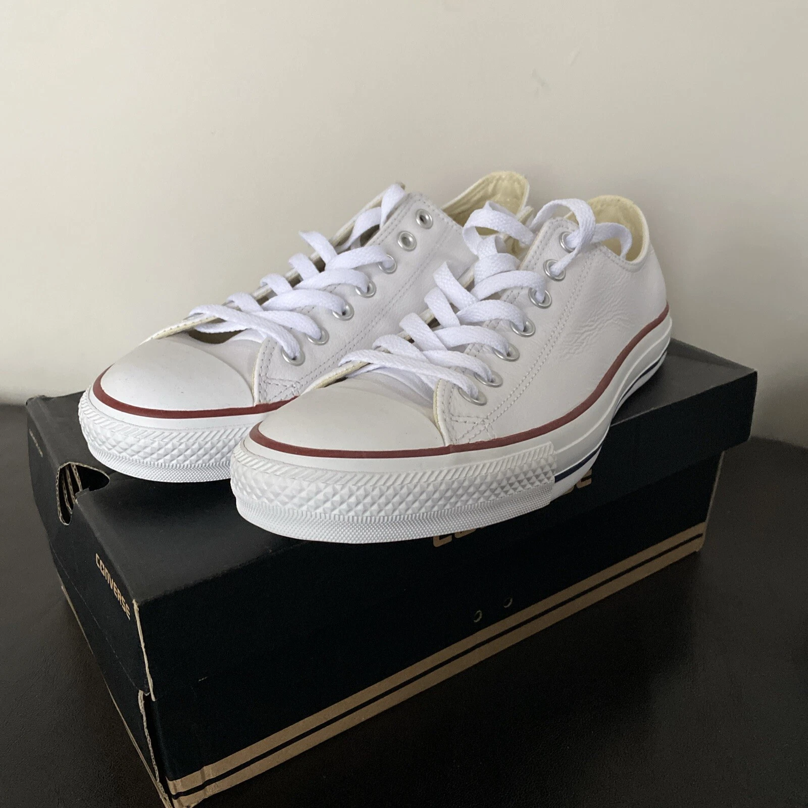 Nuovissime Converse unisex in pelle bianca (uomo taglia 9 5 donna taglia 11 5)