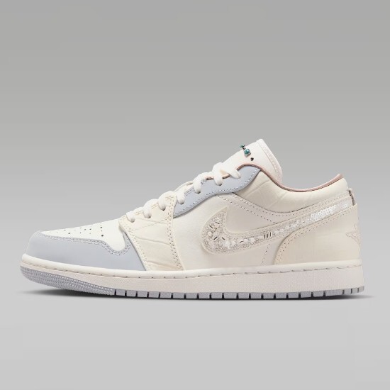 Nike Women's Air Jordan 1 Low 'Sail/Off Noir' (IH7323-100