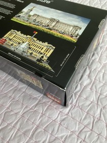 LEGO Retired Architecture Buckingham Palace 