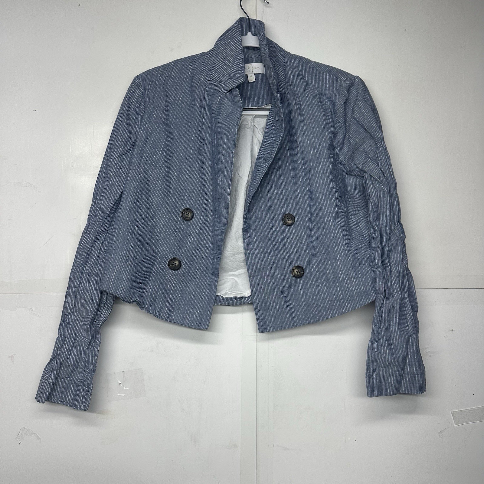 Love & Peace Women’s Medium Blue Cropped Jacket Blazer Button Front Casu