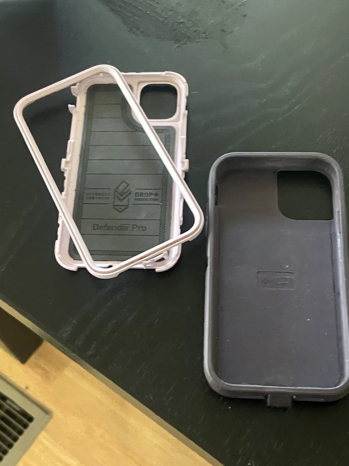 Apple iPhone 11 (PRODUCT)RED - 64GB (Unlocked) - Image 3 of 3