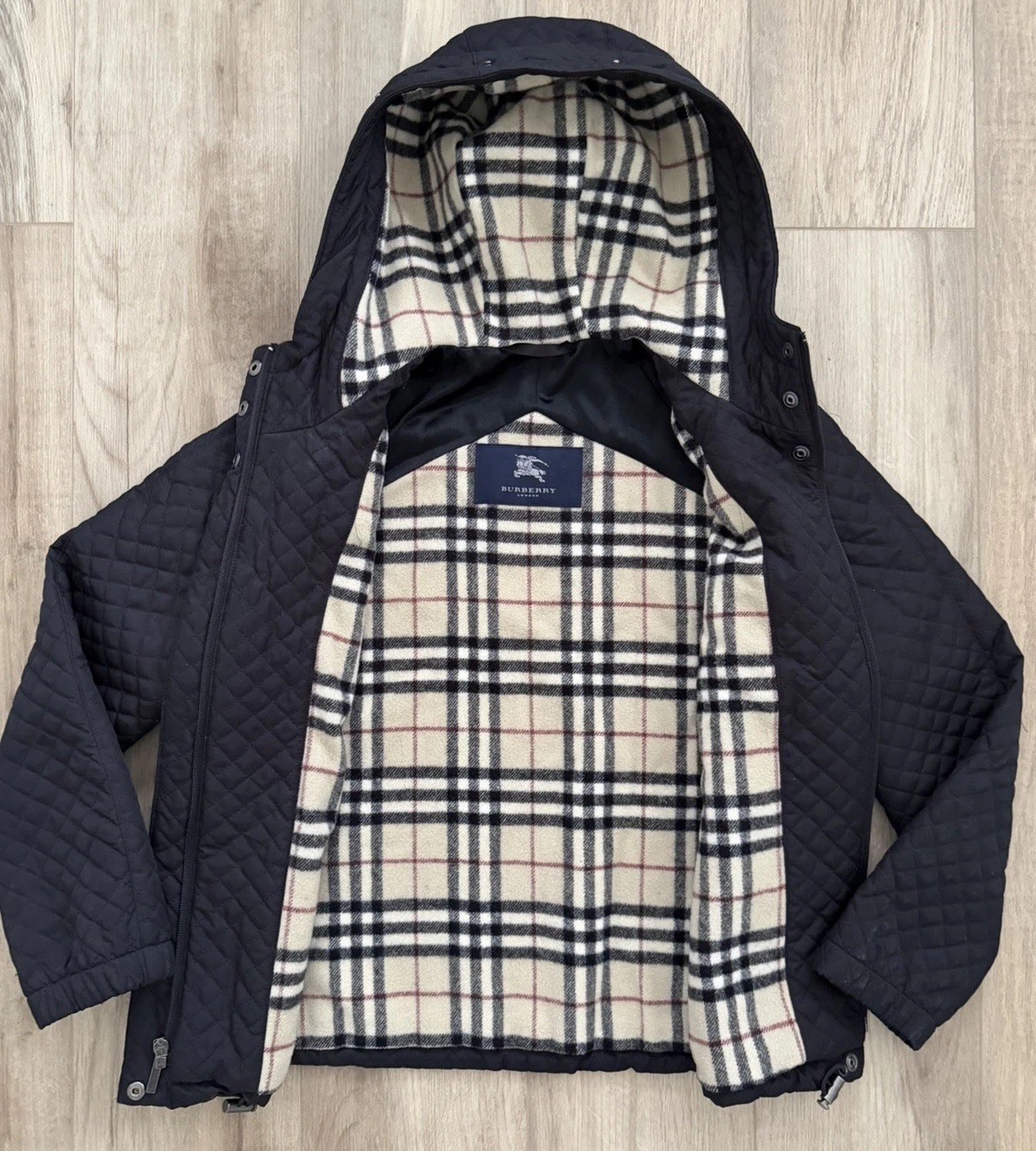 Burberry London Women Black Diamond Quilted Hooded Jacket Wool Nova Lining Small