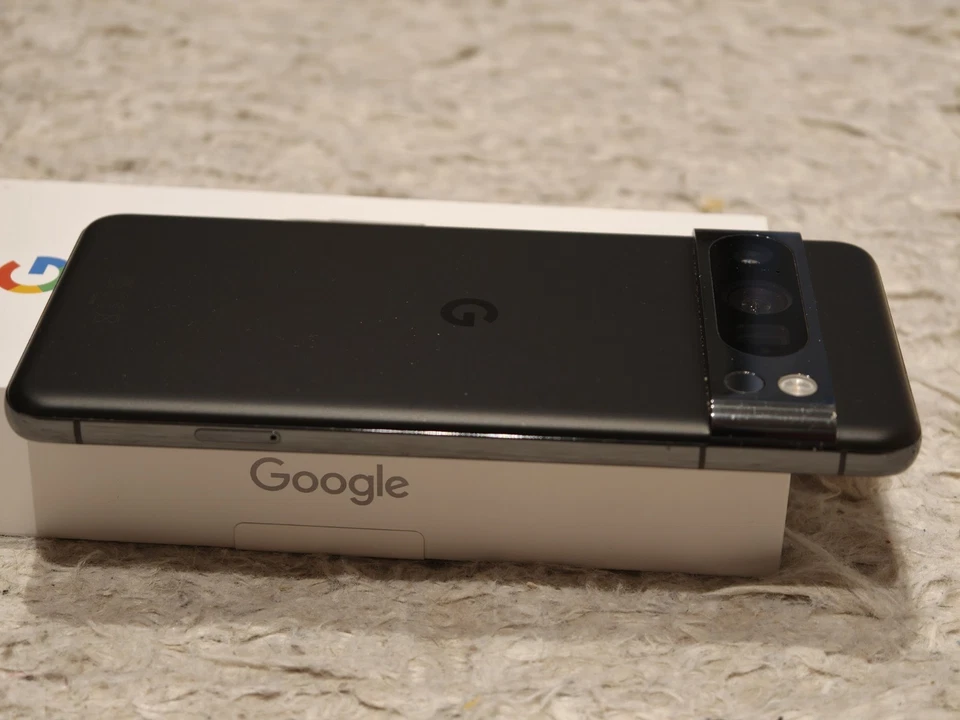 Google Pixel 8 Pro GC3VE - 128GB - Schwarz (Ohne Simlock) Super Zustand!  - Bild 4 von 4