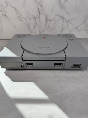 Sony PlayStation PS1 Console SCPH-7501 For Parts/Repair (Powers On