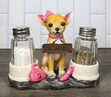 Estatuilla soporte coctelera sal pimienta vidrio chihuahua niña rosa caliente y picante Ebros