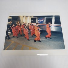 NASA STS-101 Shuttle Atlantis Crew Launch Day 8x10 PRESS PHOTO KSC-00PP-0647
