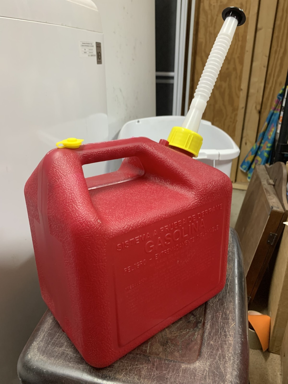 Midwest Can/TSG 2 Gallon Plastic Gas Can NEW SPOUT/VENT PARTS NICE eBay