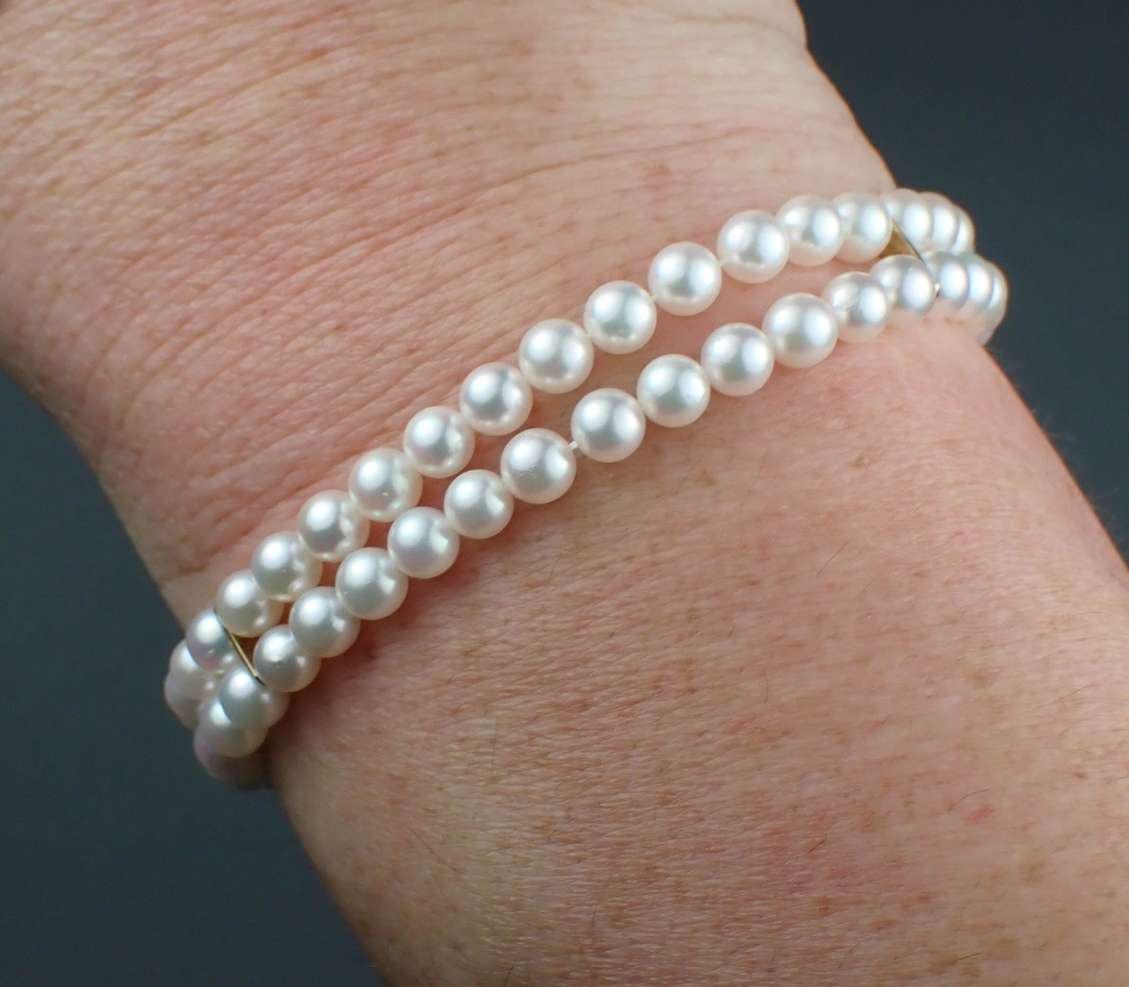 14k Solid Gold White Pearl Double Stranded 7.25 I… - image 2