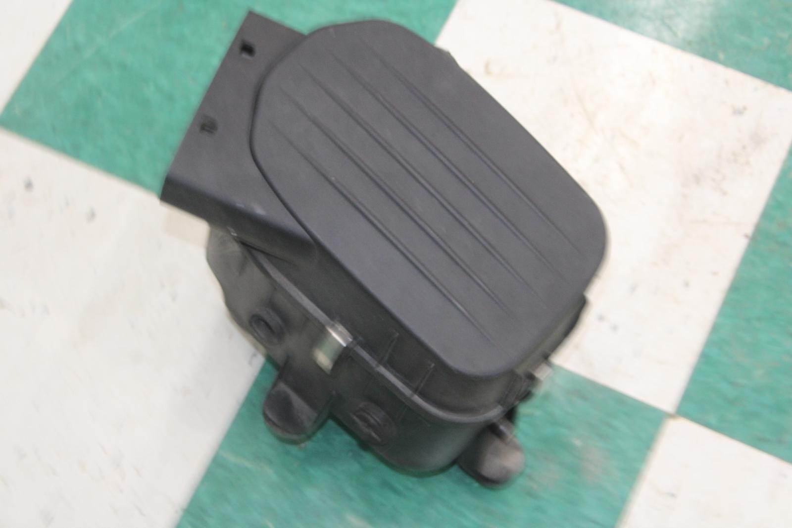 14-20 MASERATI GHIBLI 3.0L Motor Engine LH Air Cleaner Filter Box Assembly OEM