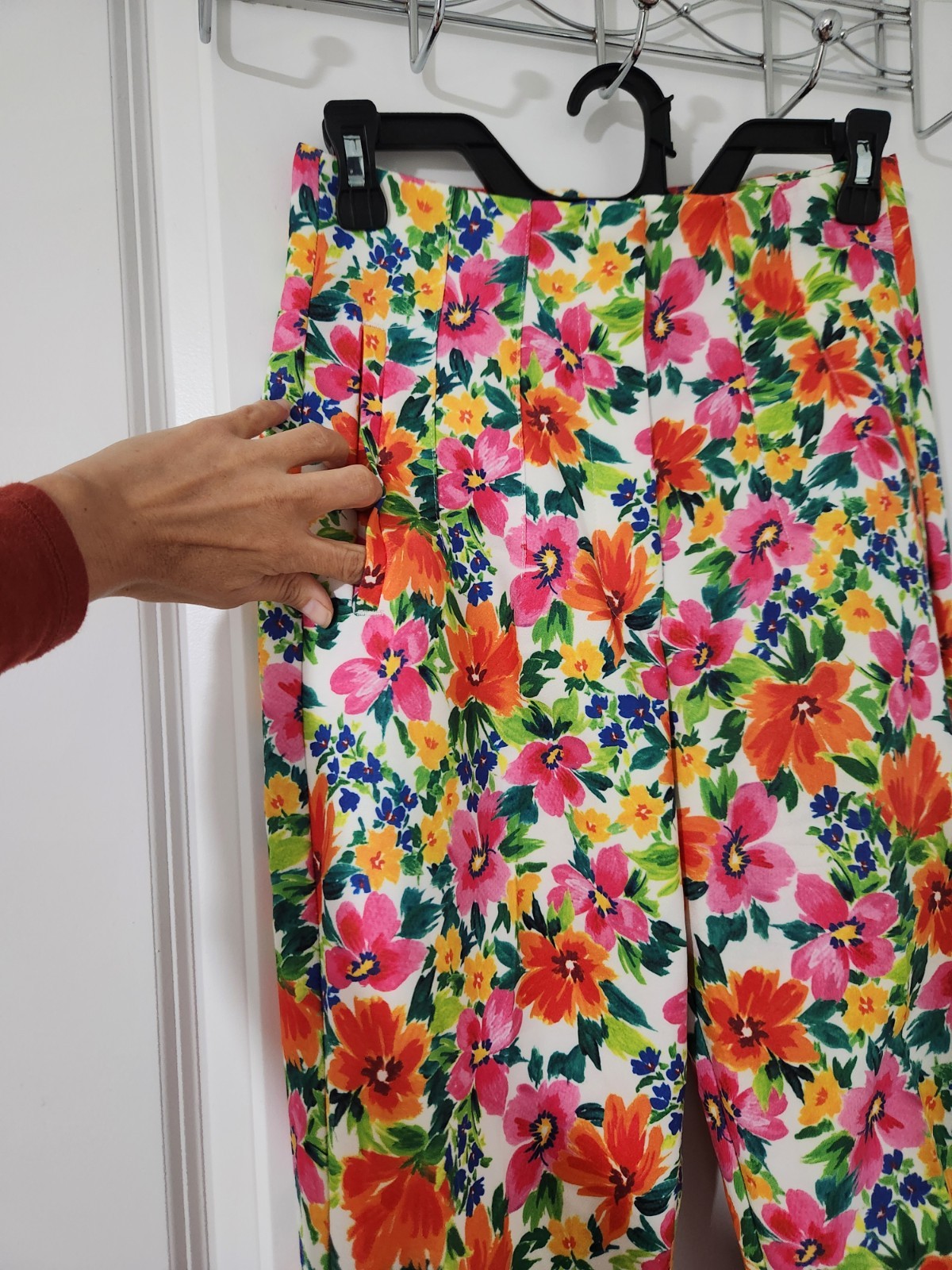 Stunning ZARA trousers fitted  Women's floral straight leg Pants Pockets Size S thumbnail 5