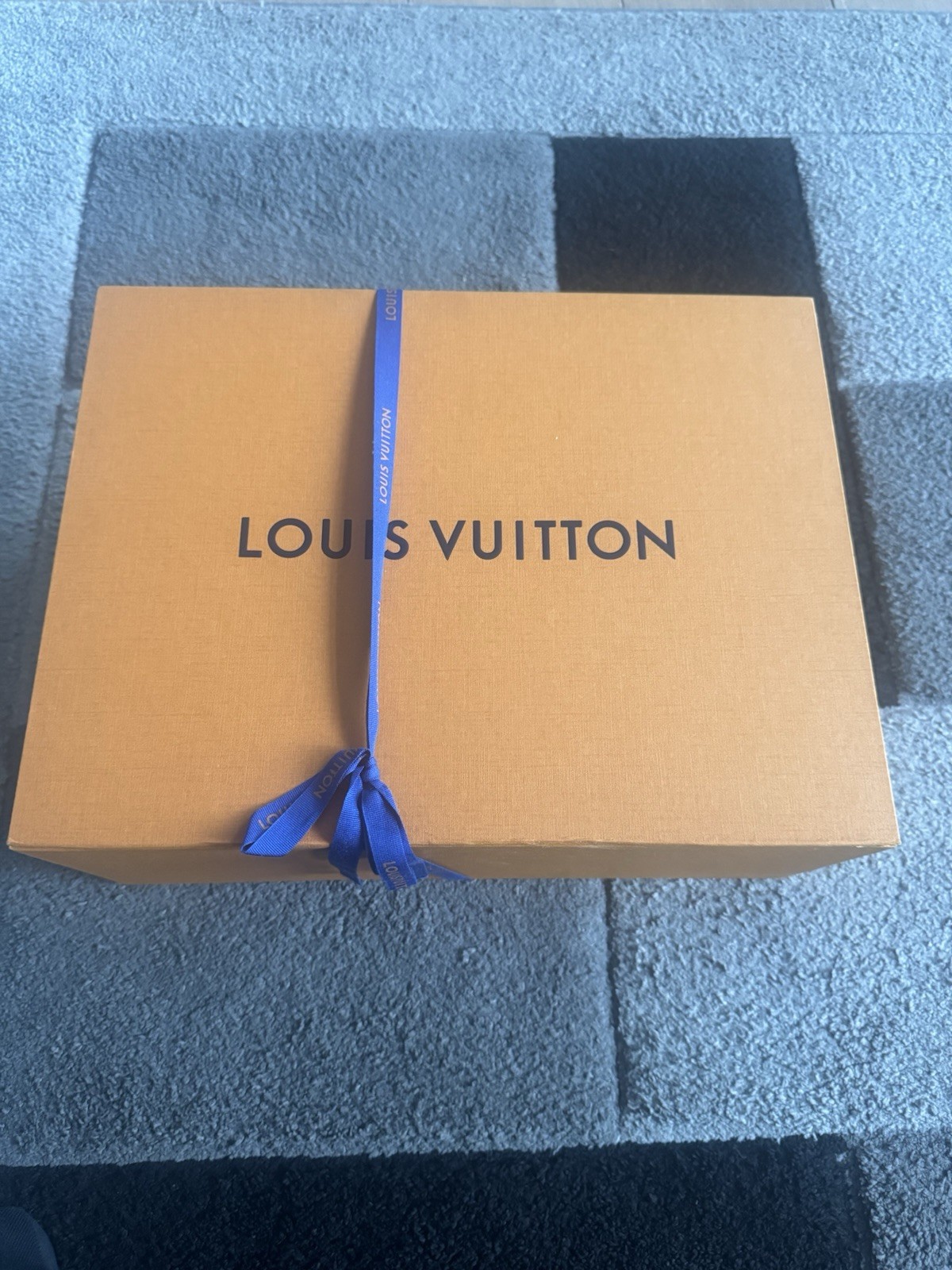 Louis Vuitton Runaway Rare 100percent Authentic UK 6.5 image 8