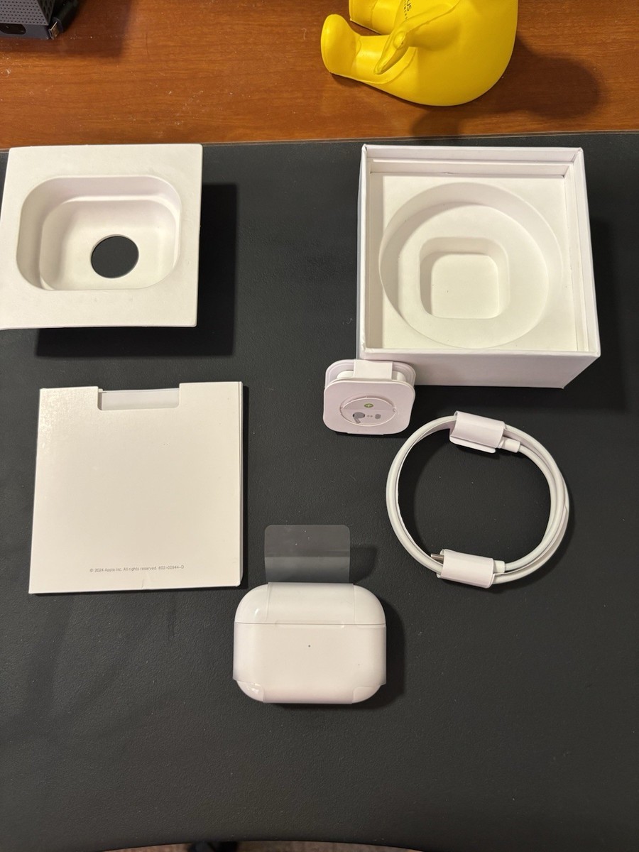 Genuine Apple AirPods Pro 1st Gen A2083 Right Earbud & Charger