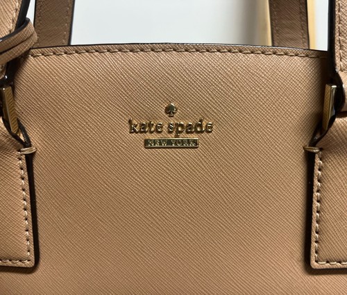 Borsa a tracolla media Kate Spade New York Cameron Street Lottie in marrone burro di anacardi - Foto 6 di 10