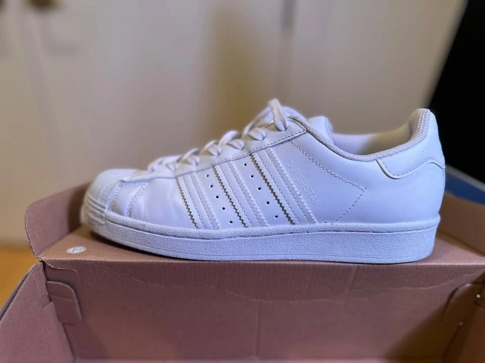 adidas gazelle silver green womens Zapatilla Superstar ADV de Adidas Skateboarding - Blanco/Negro
