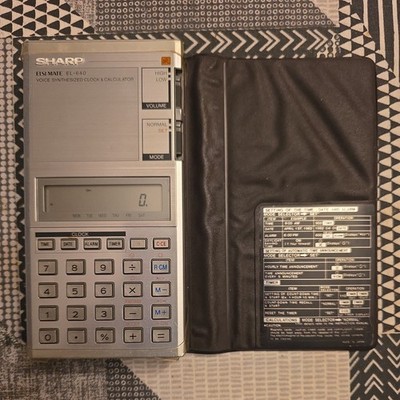 Sharp EL-640 Voice Synthesizer Taschenrechner Uhr mit Etui