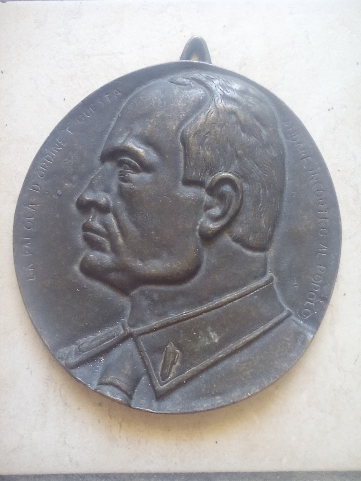 VENTENNIO PLACCA BRONZO MUSSOLINI LA PAROLA D'ORDINE ANDARE INCONTRO AL POPOLO