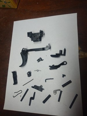 taurus pt 24/7 Pro C Ds  9 Trigger Bar Slide Lock Safety Pins Springs Tab #26-80