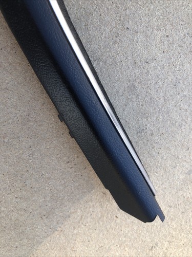 B PILLAR INTERIOR SIDE QUARTER WINDOW GLASS METAL TRIM 1971 72 GTX ROAD RUNNER - Picture 5 of 21