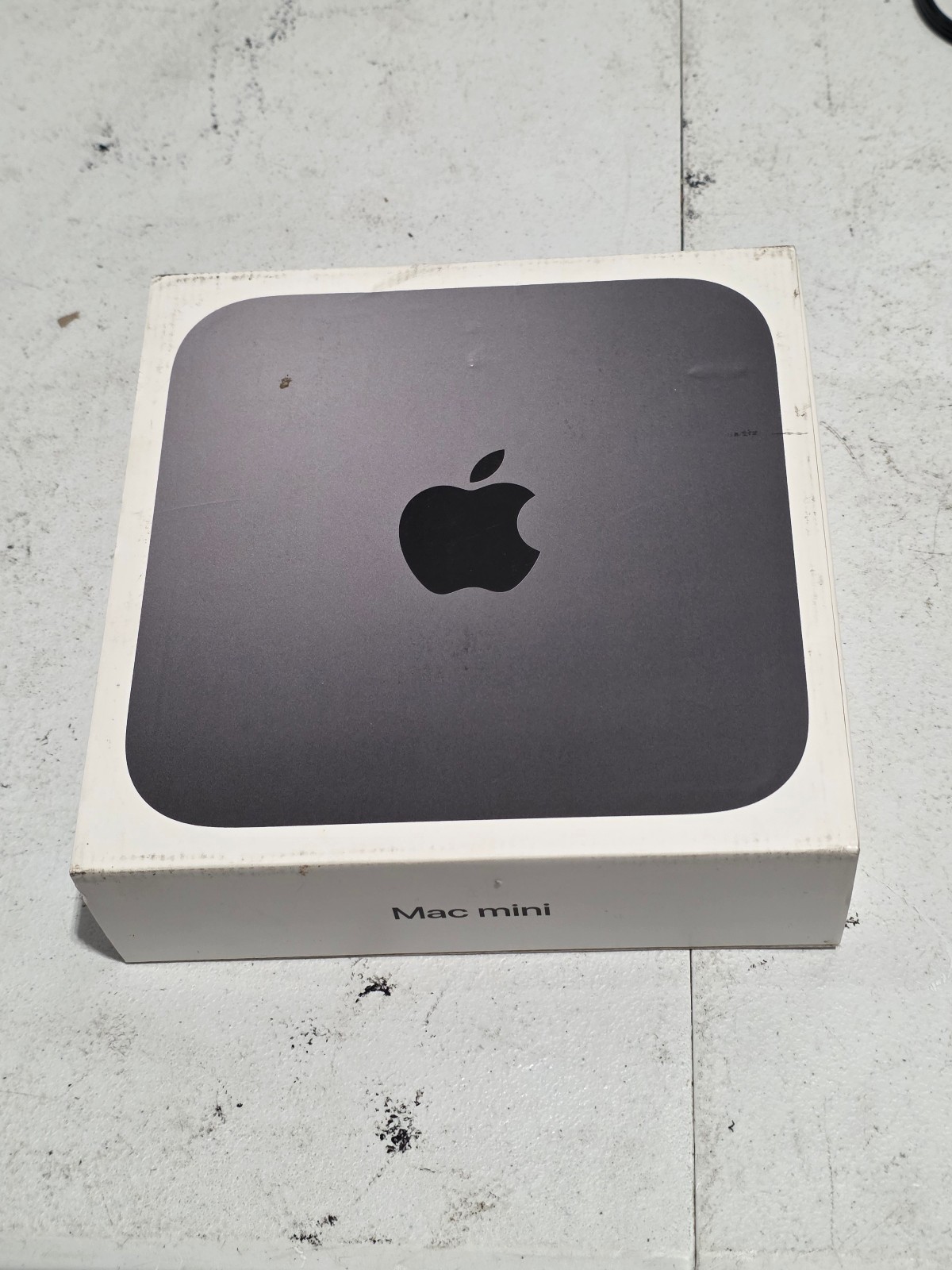 Apple Mac Mini 2018 A1993 I5-8500B 3.0GHz 8GB DDR4/ 256GB SSD Gray Sequoia w/Box