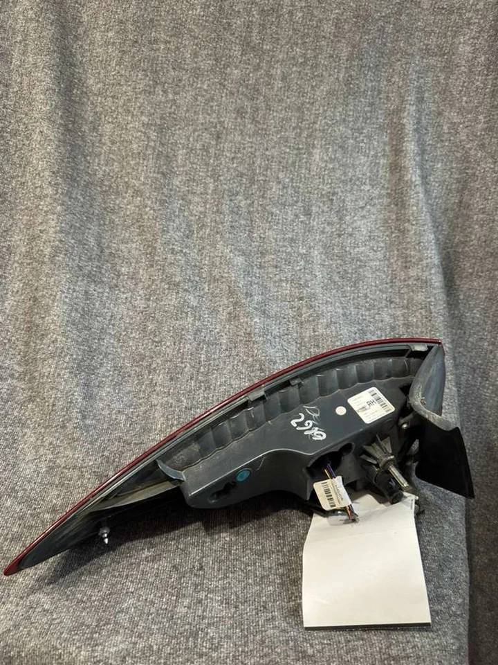 Ford Fusion 2015 cuarto trasero derecho LED luz trasera lámpara OEM Foto 3 de 3