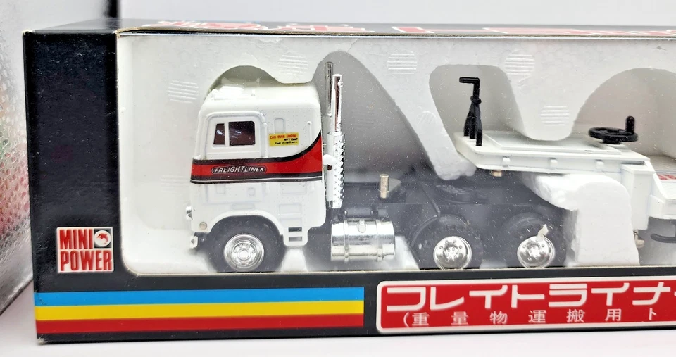 Shinsei 1:53 Diecast Freightliner COE w Lowboy White Rare Japanese Market Box - Image 2 of 4
