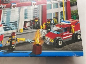 LEGO CITY: Fire Station (60004)