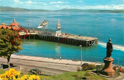 Ansichtskarte_ Dunoon, Pier und Statue ''Highland Mary''