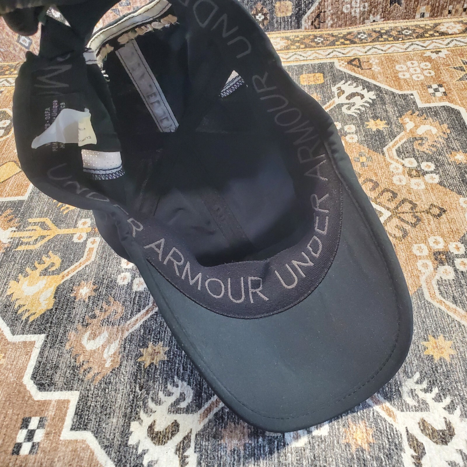 Under Armour Active Runner Adjustable Cold Black … - image 9