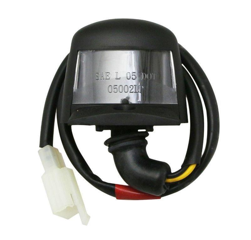 Réparer éclairage plaque cassé Piaggio Zip 50 avec le feu origine 2018+ réf 1d002251
