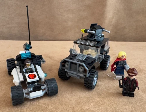 76030 LEGO Complete Marvel Super Heroes Avengers Hydra Showdown with minifigures