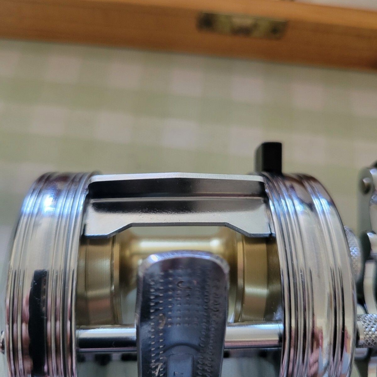 Abu Garcia Ambassadeur Limited 3500CA with Wooden Box And Abu Garcia Ambassadeur Limited 3500CA with Wooden Box And