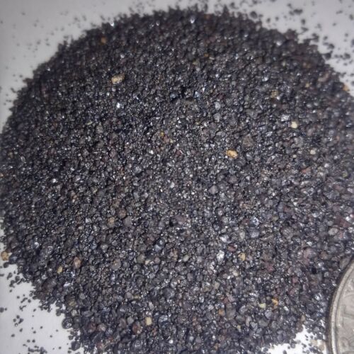 31.1 Grams+ Magnetic Sand Magnetite High Grade Iron Ore For Collectors Science - Picture 1 of 2