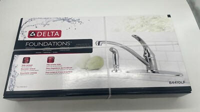 DELTA FAUCET FOUNDATIONS KITCHEN FAUCET WITH SIDE SPRAYER CHROME B4410LF NEW