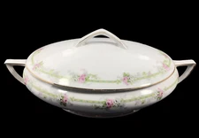 Czechoslovakia Union T Porcelain 9” Oval Covered Casserole Dish Pink Roses 1896