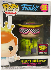 Funko Pop! Freddy Funko as ''Macho Man'' Randy Savage SE Blacklight Battle LE 2000